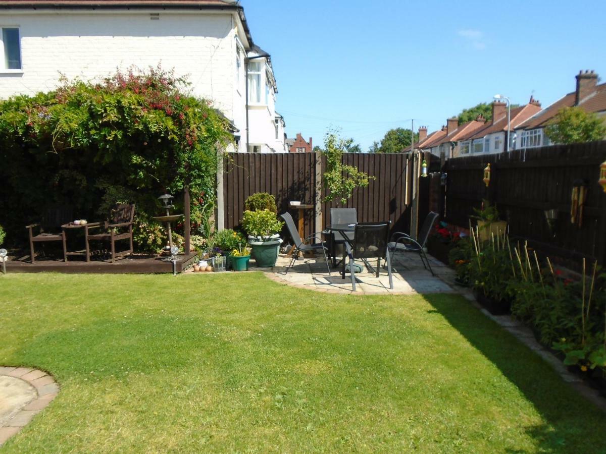 Tea In Liverpool - Private - Quiet - Ground Floor - En-Suite - Walk-In-Shower Ngoại thất bức ảnh